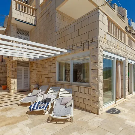 Holiday home House Hedera Iv