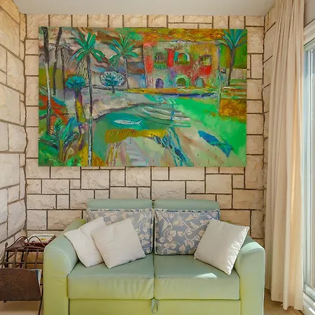 House Hedera Iv *
